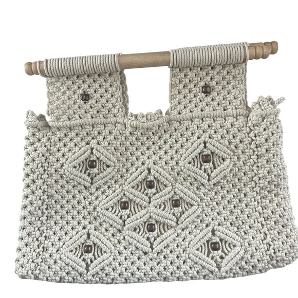 Virginia Wolf Summer Bag Beaded
Woven Macrame Cotton Boho Beach
Wooden Handles - Picture 5 of 7